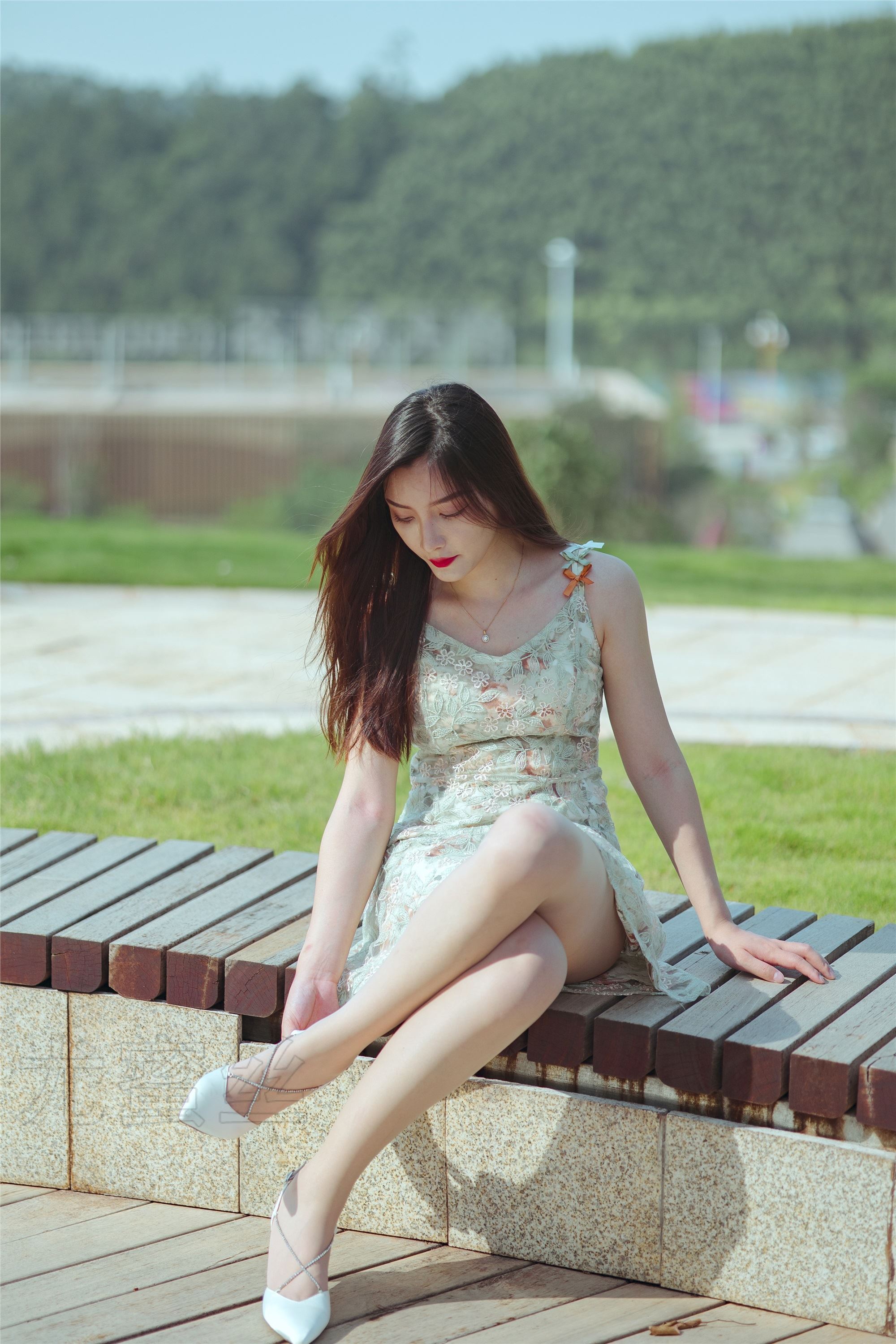 尤蜜丝 穿搭写真 NO.064